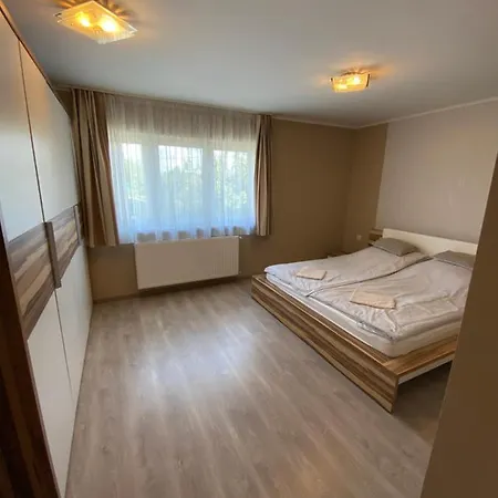 Green Garden Apartman Appartement *