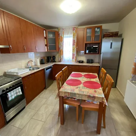 Green Garden Apartman